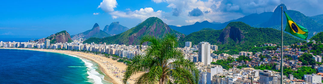 plage-copacabana-drapeau-bresil