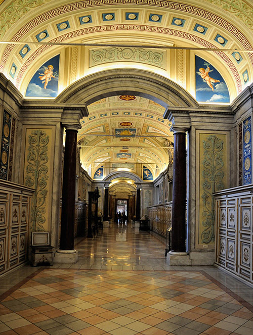  rome-billet-coupe-file-chapelle-sixtine-musees-vatican
